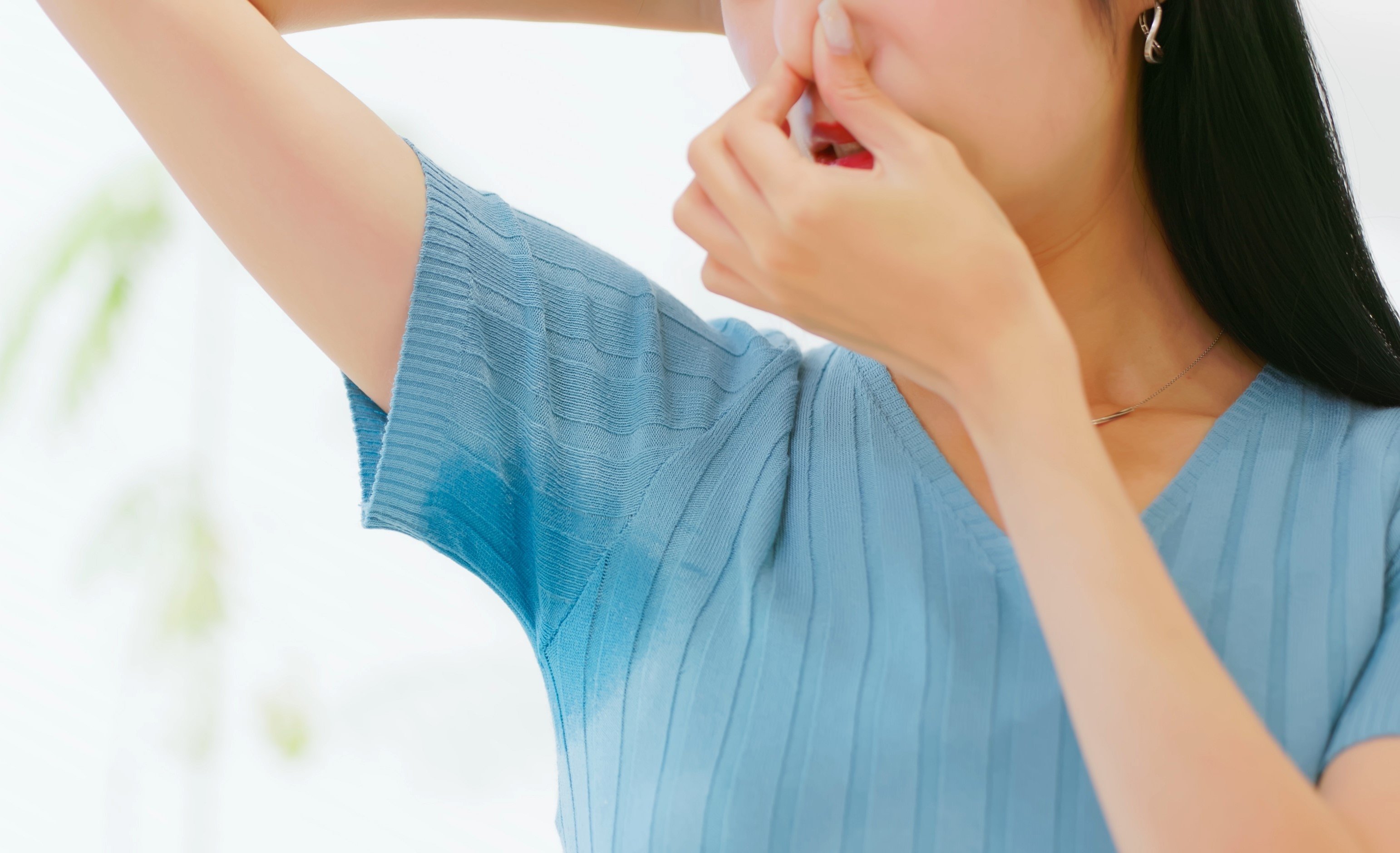 【汗＆ニオイ対策】汗が臭くなる仕組み～夏に知っておきたいパーツごとのニオイ対策を解説！